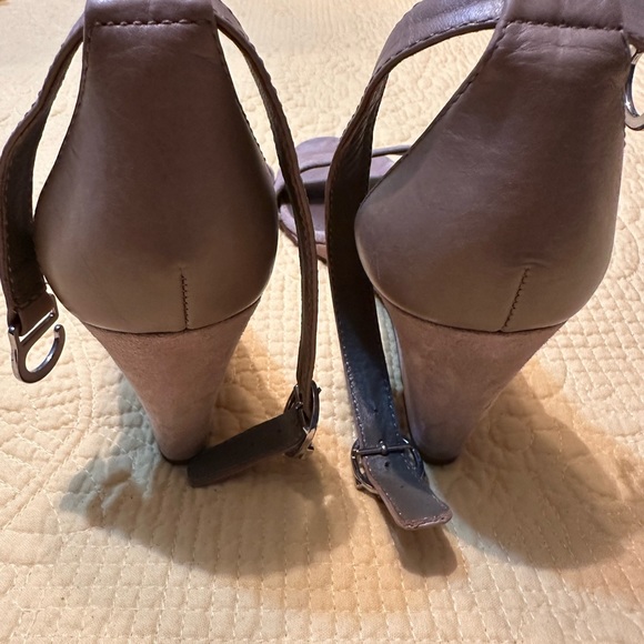 Tory Burch heels - Picture 3 of 10